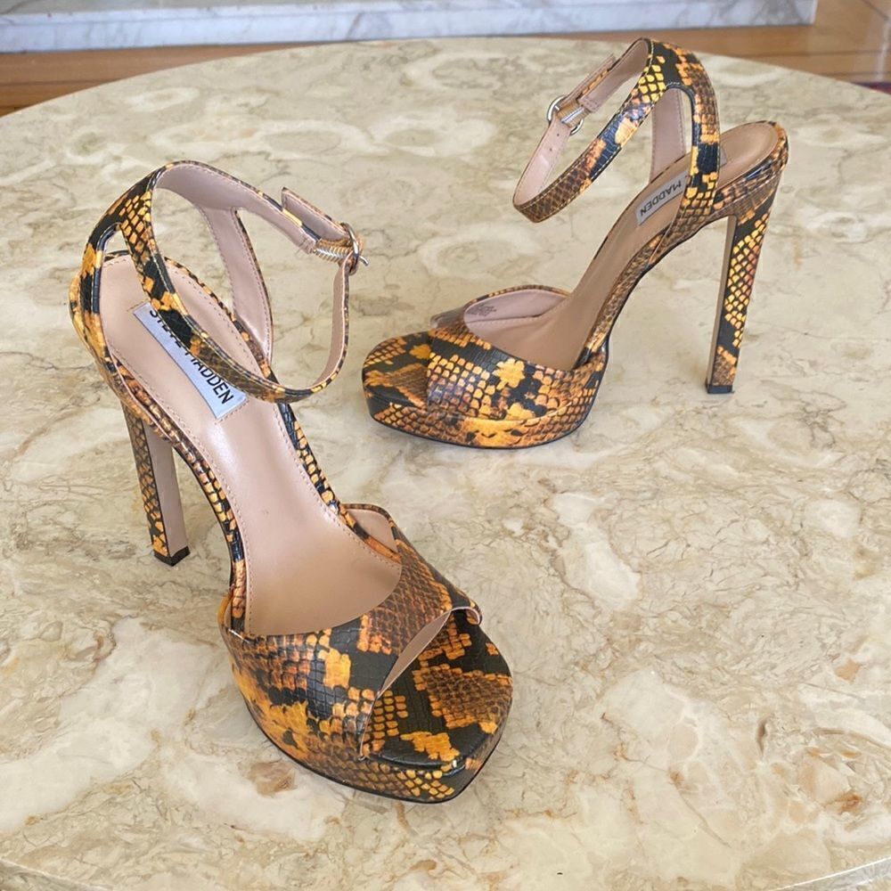 Steve Madden Snakeskin Platform Ankle Strap Heels - As New